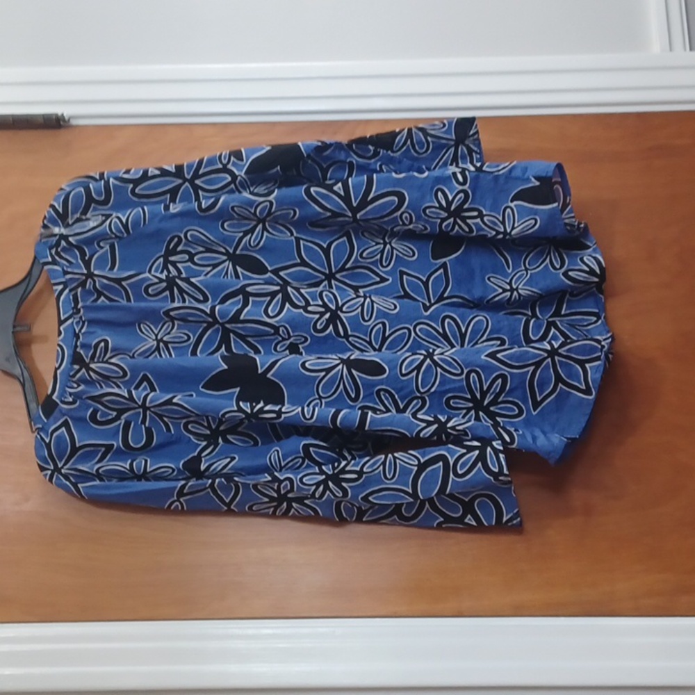 Westbound Blue & Black Floral 100% Cotton Blouse Sz.PXL.3/4 Sleeves.EUC!24"L. - Picture 2 of 9
